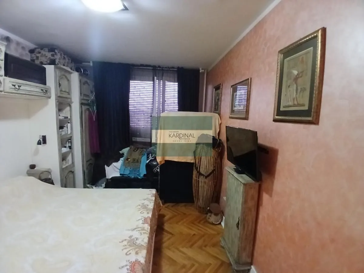 Prodaja, trosoban stan, 73m², Centar, Jagodina