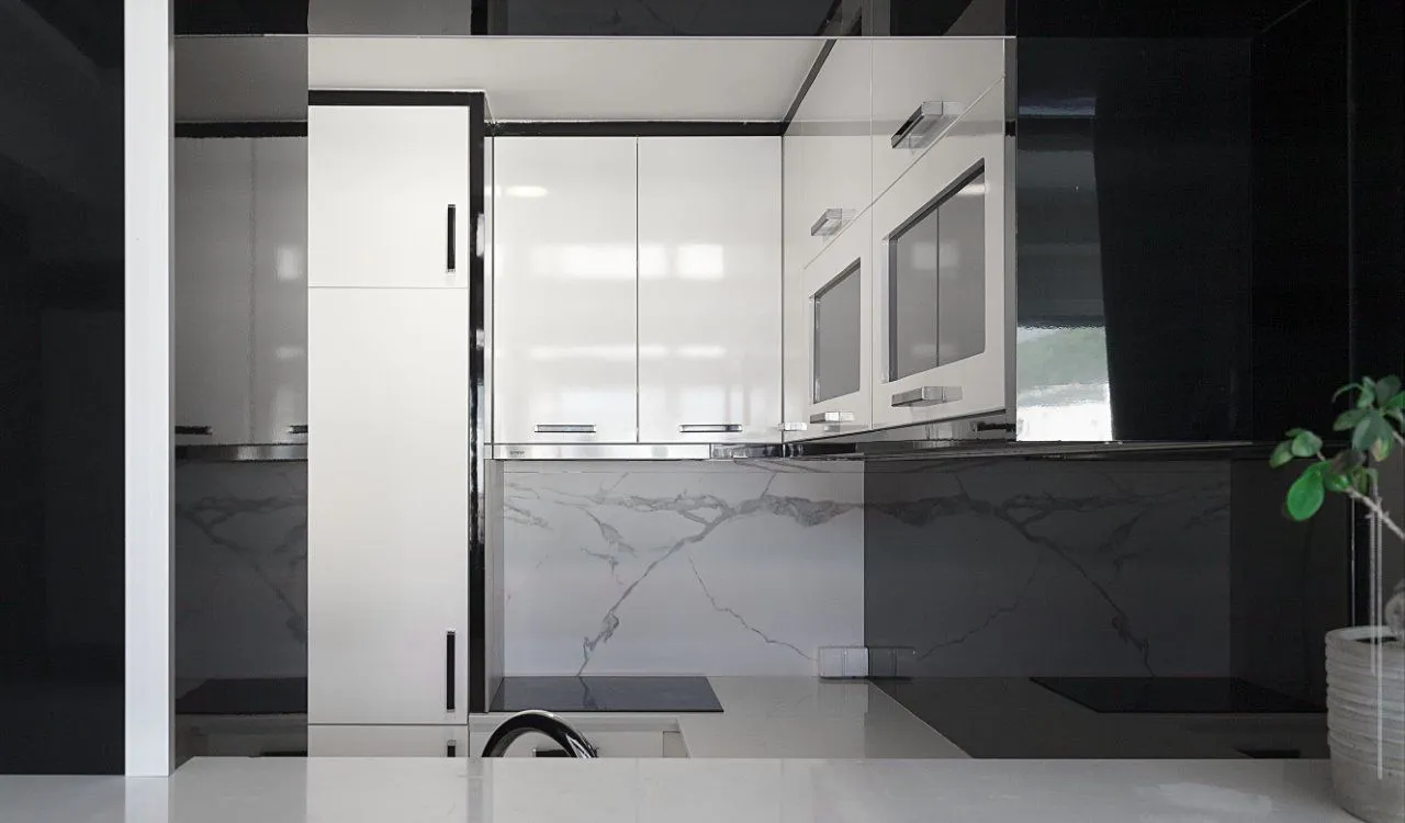 Prodaja, trosoban stan, 85m², Centar, Budva