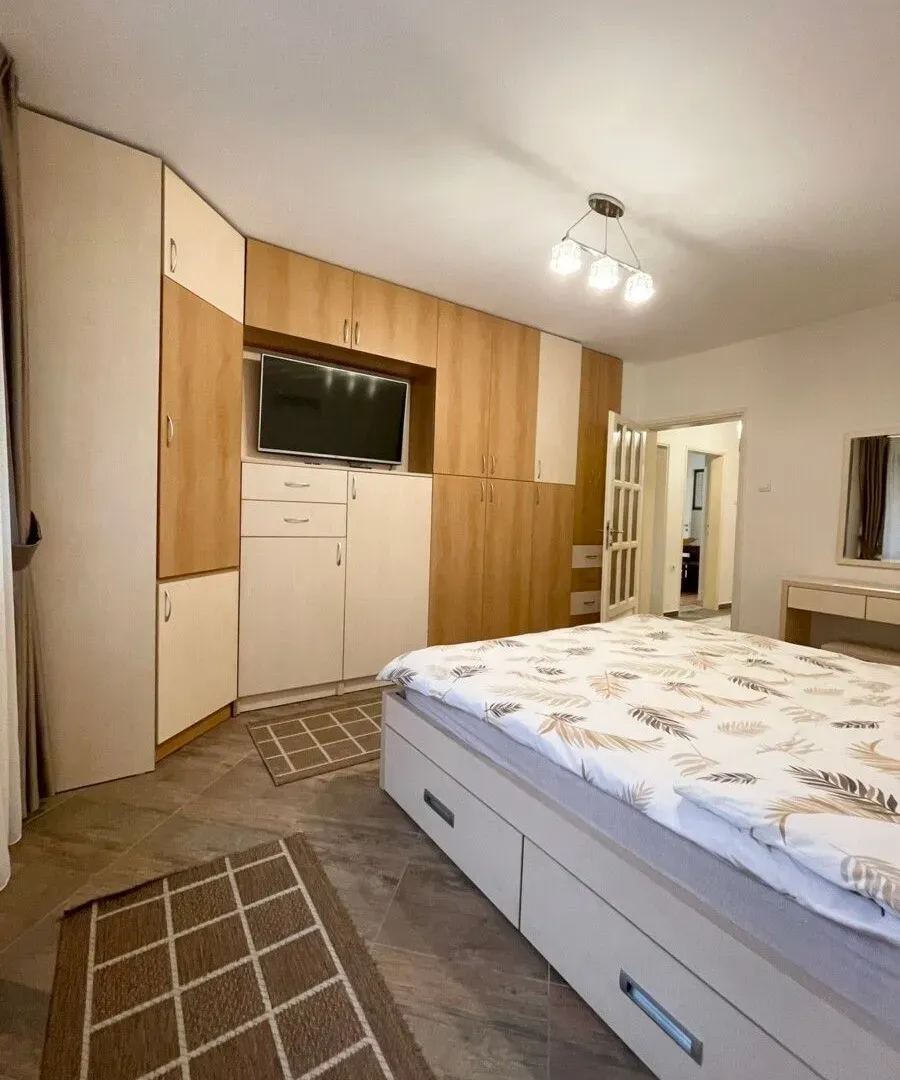 Izdavanje, jednosoban stan, 60m², Gorica C, Podgorica