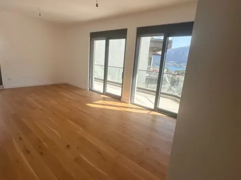 Prodaja, dvosoban stan, 72m², Dobrota, Kotor - image 3