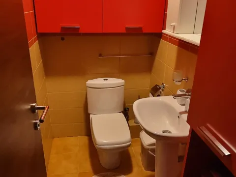 Rent, two bedroom apartment, 74m², Dalmatinska ulica, Podgorica - image 15