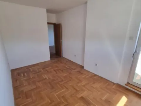 Izdavanje, jednosoban stan, 53m², Bulevar patrijarha Pavla, Novi Sad Sve Podlokacije - image 7