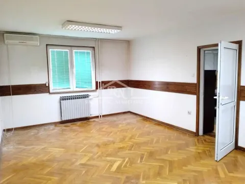 Rent, office space, 1019m², Šimanovci, Pećinci - image 7