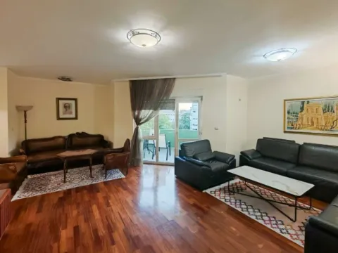 Izdavanje, dvosoban stan, 93m², Preko Morače, Podgorica - image 2