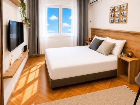 Prodaja, stan, 24m², Blok 6, Podgorica - image 1