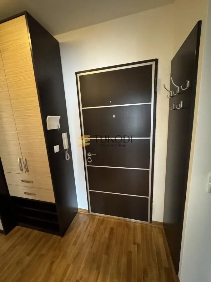 Izdavanje, dvosoban stan, 52m², Zemun Gornji Grad, Zemun Sve Podlokacije
