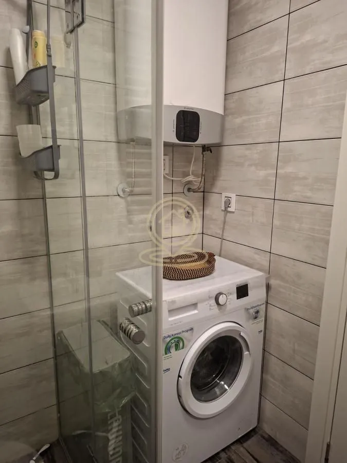 Izdavanje, dvosoban stan, 27m², Voždovac Sve Podlokacije, Beograd