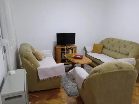 Izdavanje, dvosoban stan, 67m², Preko Morače, Podgorica