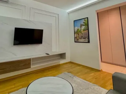 Rent, two bedroom apartment, 66m², Bečići, Budva - image 4