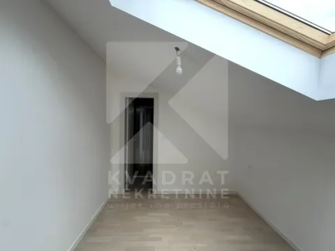 Prodaja, jednosoban stan, 50m², Tološi, Podgorica - image 8