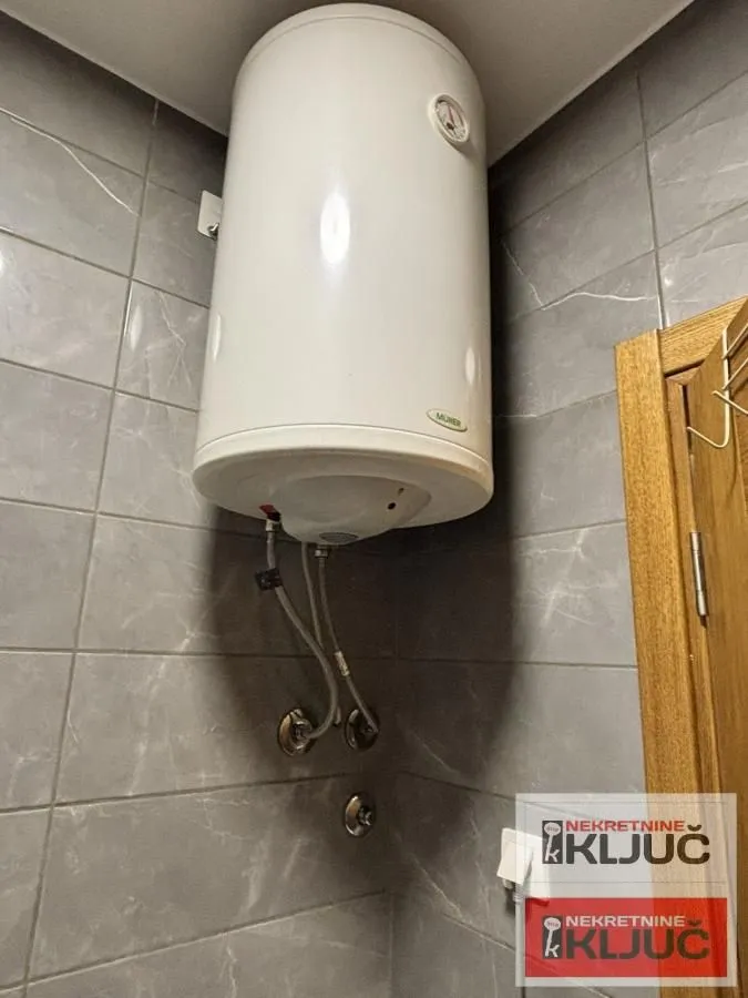 Izdavanje, garsonjera, 24m², Adice, Novi Sad Sve Podlokacije