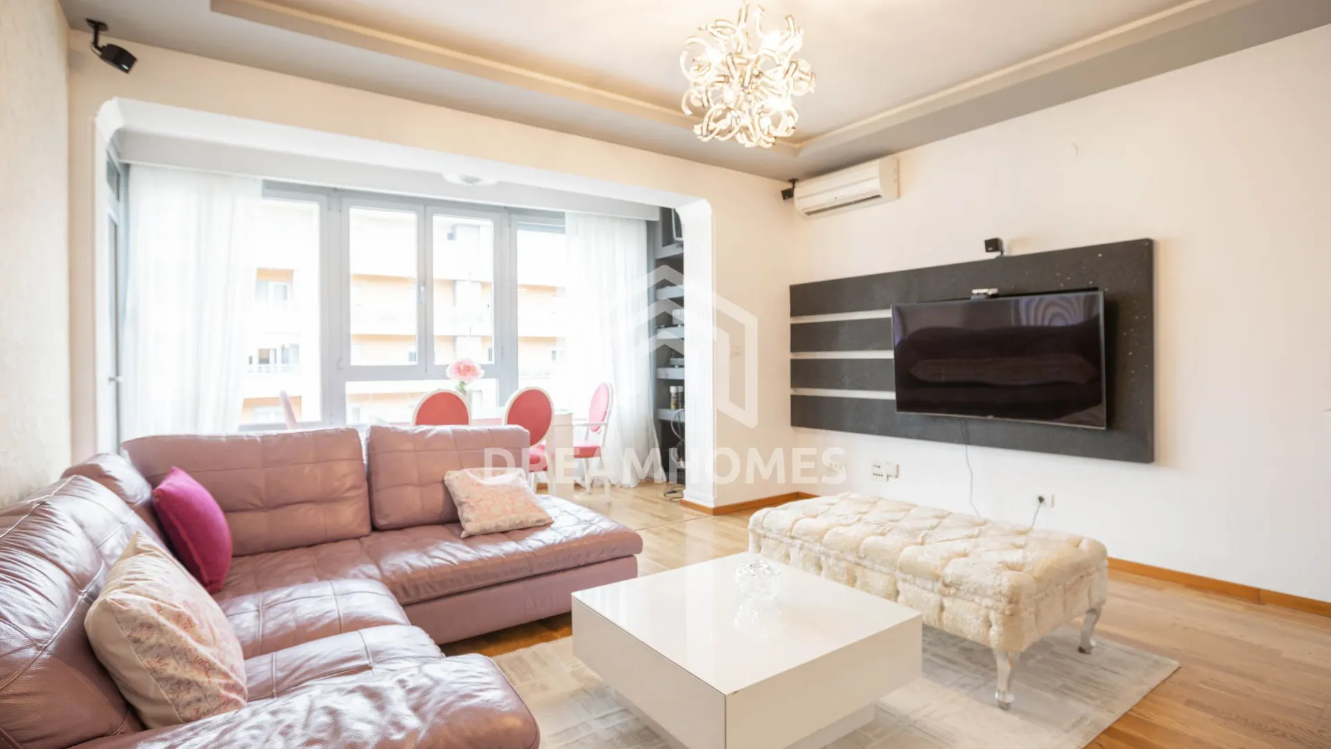 Izdavanje, dvosoban stan, 75m², City Kvart, Podgorica