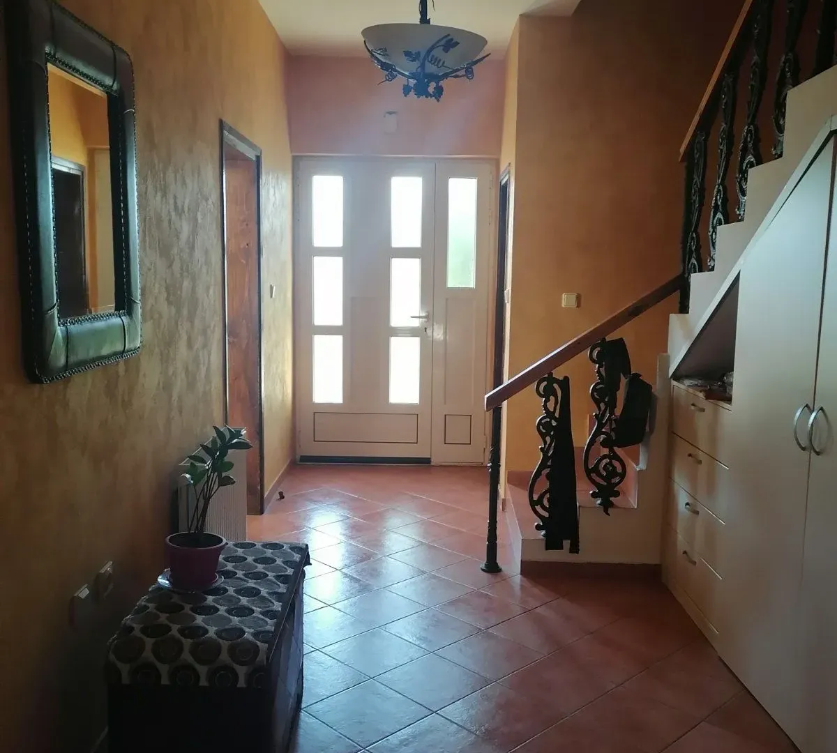 Prodaja, kuća, 350m², Podgorica, Crna Gora