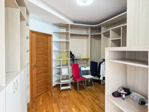 Prodaja, trosoban stan, 137m², Vezirov Most, Podgorica - image 4