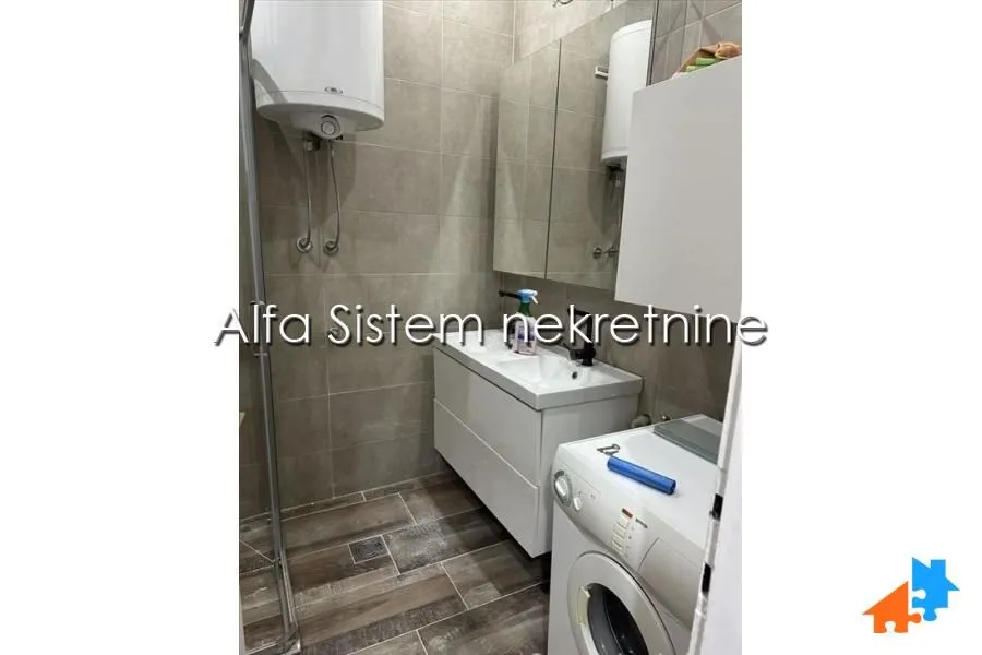 Izdavanje, dvosoban stan, 54m², Kalenić Pijaca, Vračar Sve Podlokacije