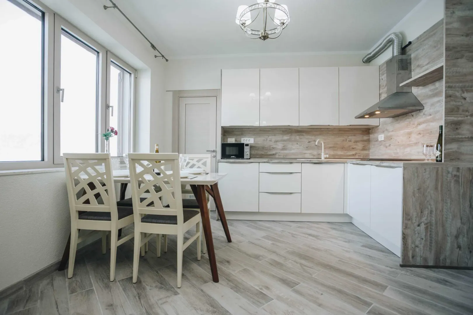 Prodaja, kuća, 241m², Krašići, Tivat