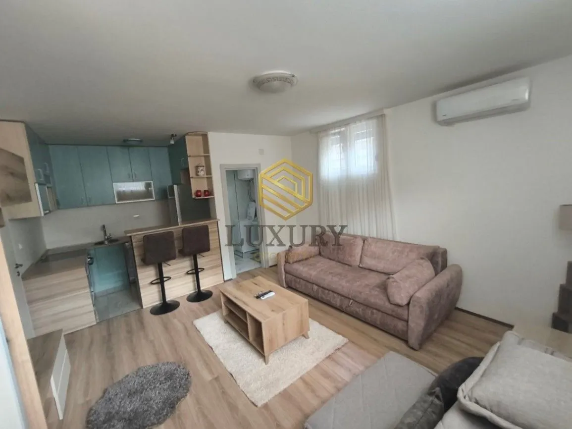 Rent, studio apartment, 28m², Central Point, Podgorica
