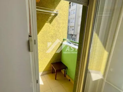 Izdavanje, stan, 25m², Bulevar Oslobodjenja, Novi Sad Sve Podlokacije - image 4