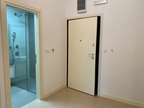 Sale, apartment, 32m², Dobrota, Kotor - image 8