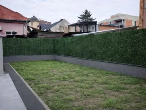 Izdavanje, poslovni prostor, 240m², Sajmište, Novi Sad - image 12