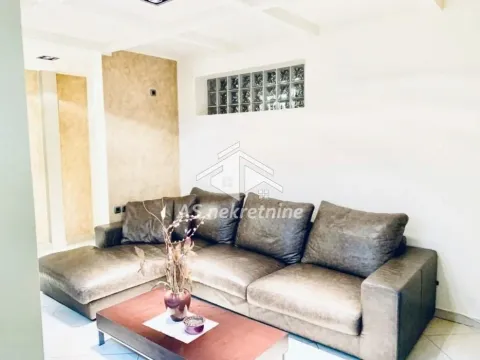 Izdavanje, dvosoban stan, 60m², Palilula Sve Podlokacije, Beograd - image 2