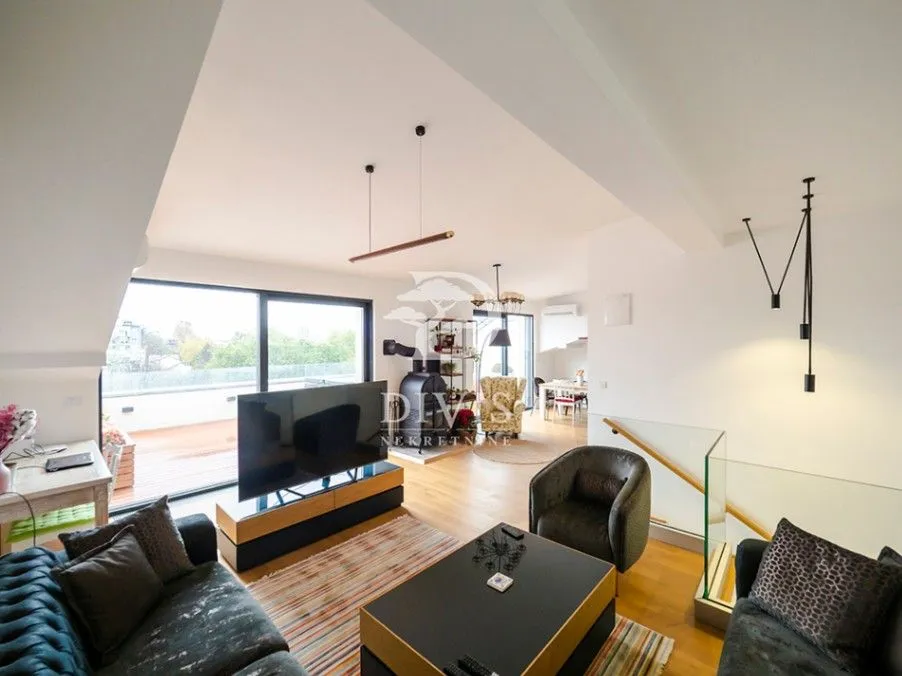 Sale, three bedroom apartment, 132m², Zemun Gornji Grad, Zemun Sve Podlokacije