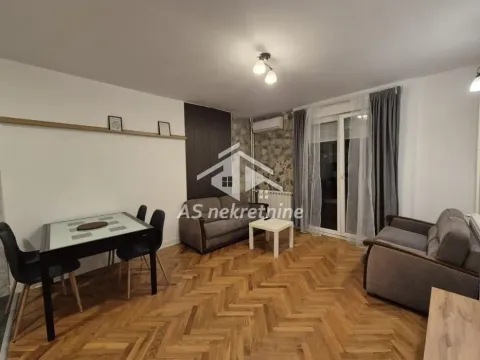 Stan in Botanička Bašta