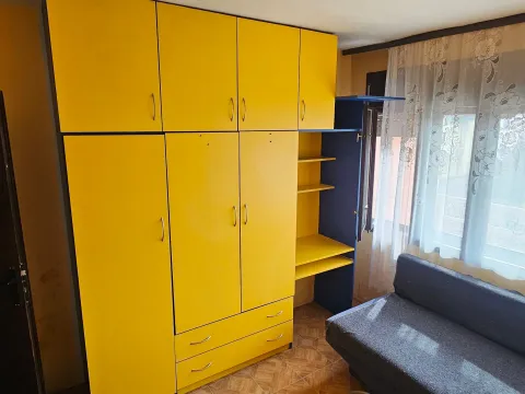 Izdavanje, trosoban stan, 120m², Zelenika, Podgorica - image 15