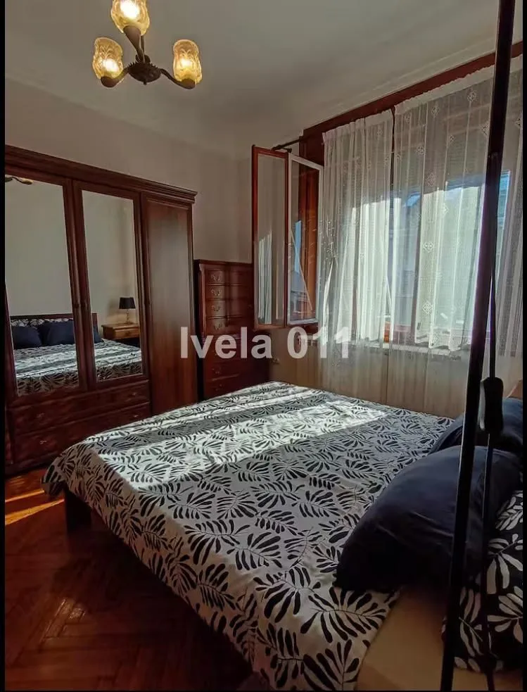 Rent, two bedroom apartment, 45m², Vračar Sve Podlokacije, Beograd