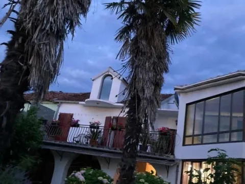 Prodaja, kuća, 389m², Stara Varoš, Podgorica - image 2