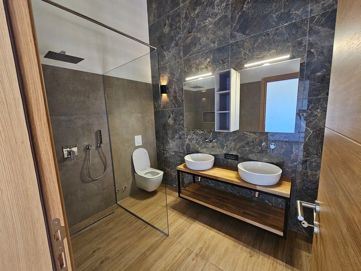 Sale, house, 430m², Blizikuće, Budva