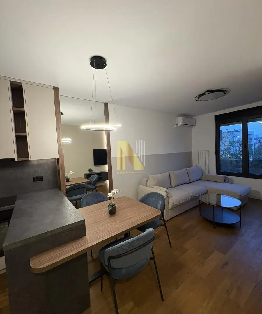 Izdavanje, jednosoban stan, 39m², Grbavica, Novi Sad Sve Podlokacije