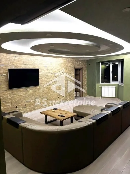 Izdavanje, stan, 160m², Filmski Grad, Beograd