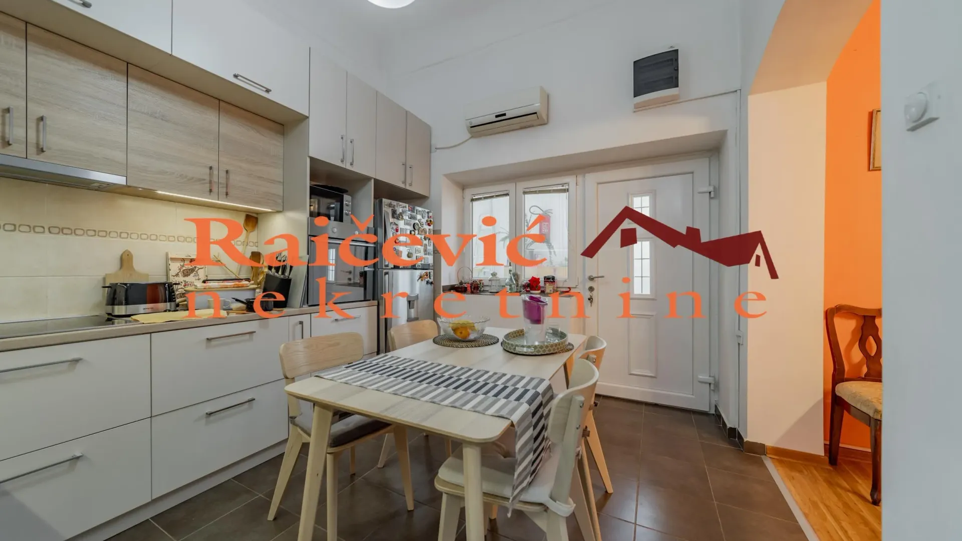 Prodaja, dvosoban stan, 52m², Donji grad, Smederevo