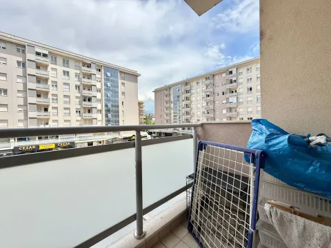 Prodaja, dvosoban stan, 64m², City Kvart, Podgorica - image 9