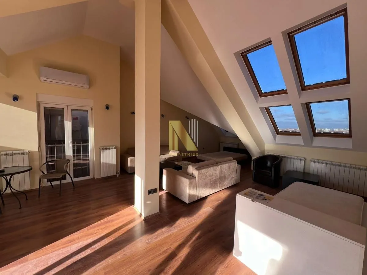 Prodaja, jednosoban stan, 79m², Centar, Novi Sad