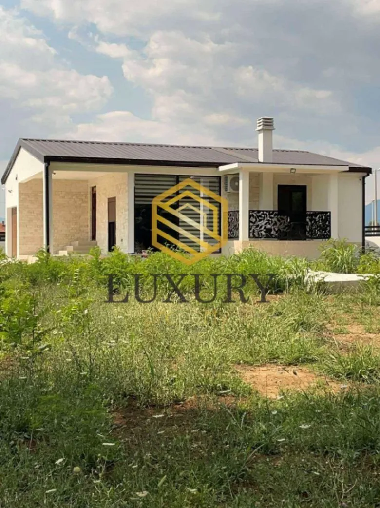 Rent, house, 140m², Velje Brdo, Podgorica