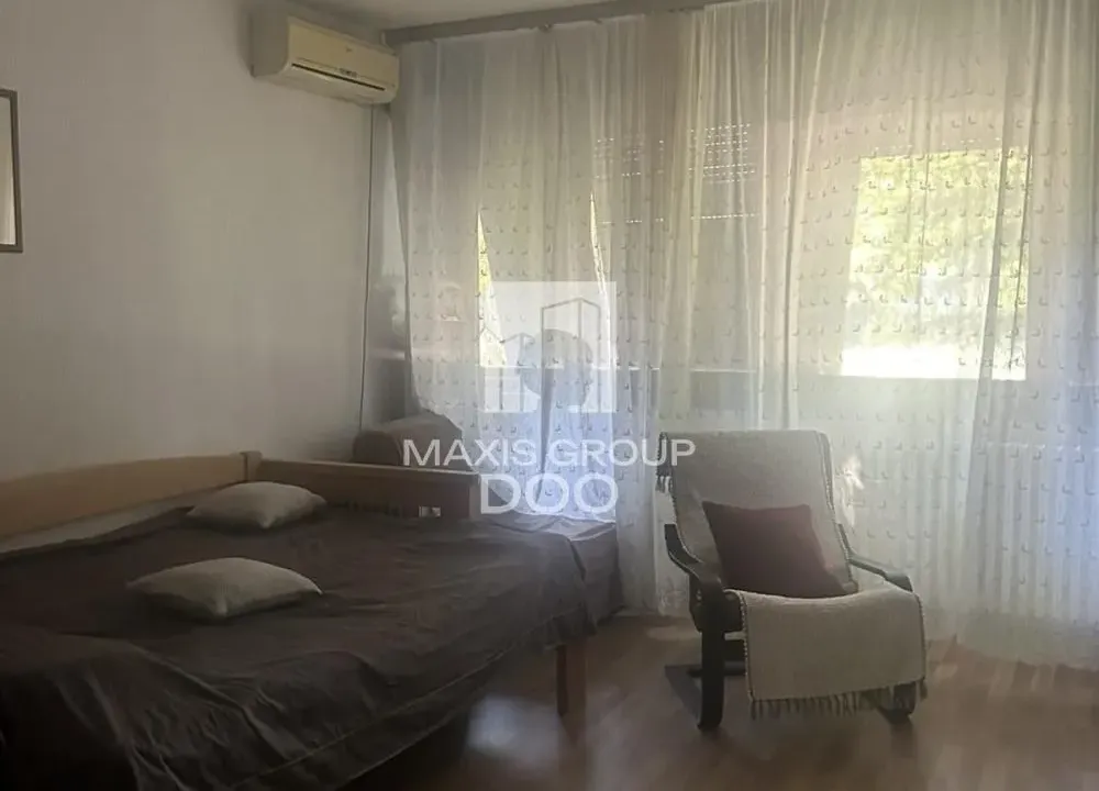 Izdavanje, jednosoban stan, 39m², Zemun Sve Podlokacije, Beograd