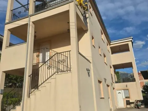 Prodaja, kuća, 198m², Mrčevac, Tivat