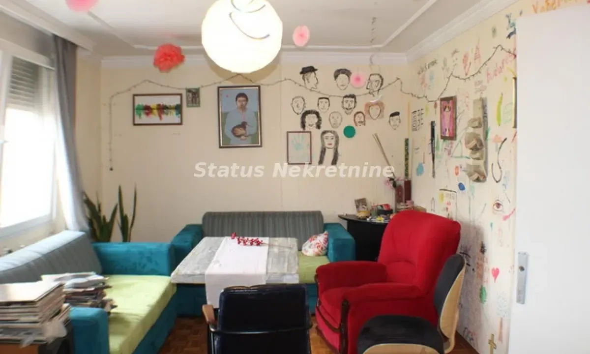 Prodaja, trosoban stan, 76m², Bečej, Novi Sad