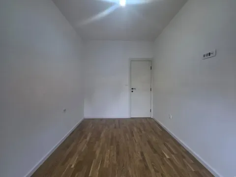 Sale, one bedroom apartment, 43m², Stari Aerodrom, Podgorica - image 7