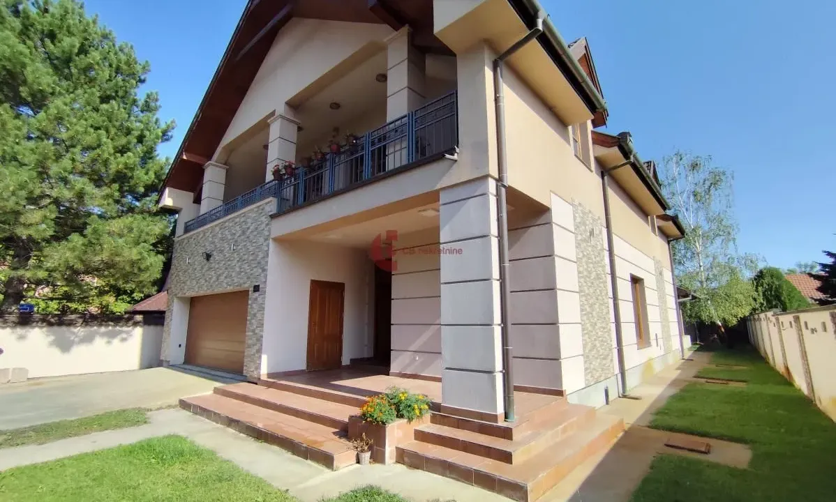 Sale, house, 326m², Kertvaroš, Subotica
