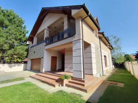 Sale, house, 326m², Kertvaroš, Subotica