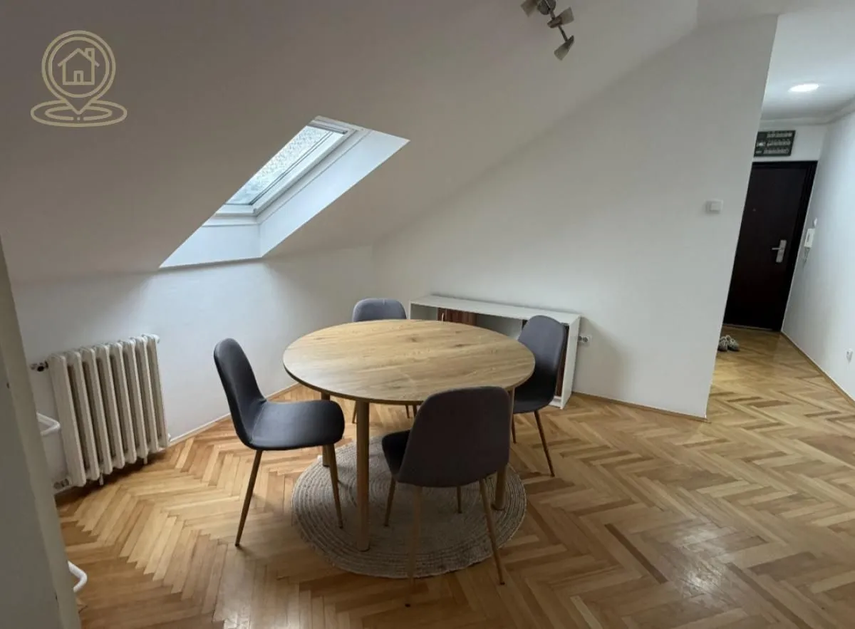 Izdavanje, trosoban stan, 85m², Sajmište, Novi Sad