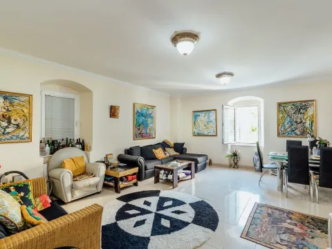 Prodaja, kuća, 268m², Budva, Crna Gora - image 11