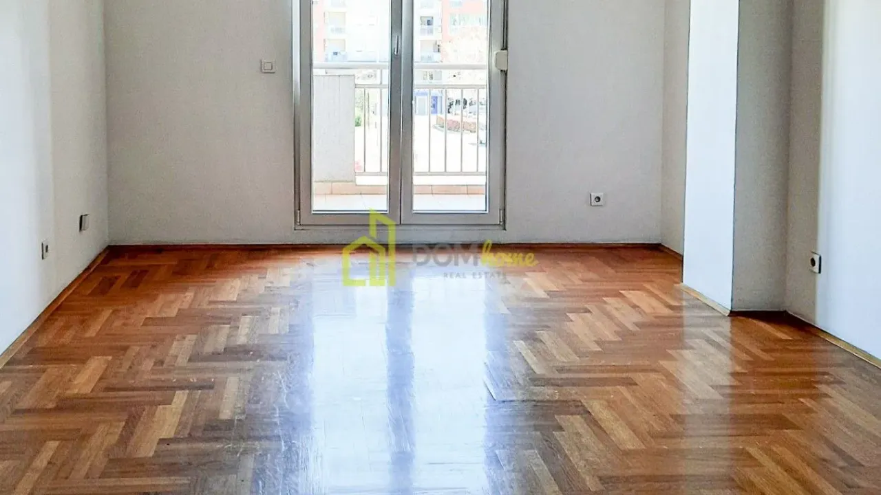Izdavanje, dvosoban stan, 80m², City Kvart, Podgorica