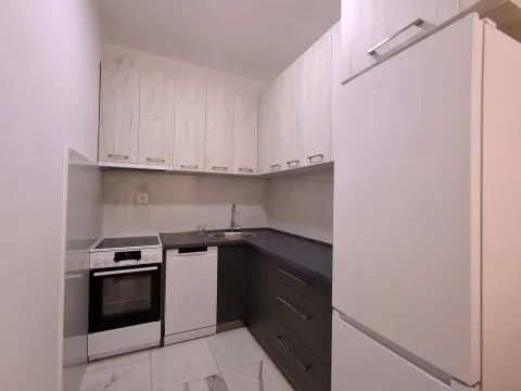 Izdavanje, stan, 40m², Pobrežje, Podgorica - image 5