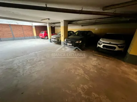 Prodaja, trosoban stan, 111m², Crveni Krst, Beograd - image 13