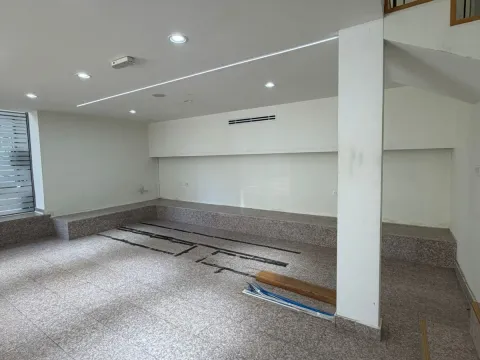 Rent, office space, 145m², Centar, Bar - image 10