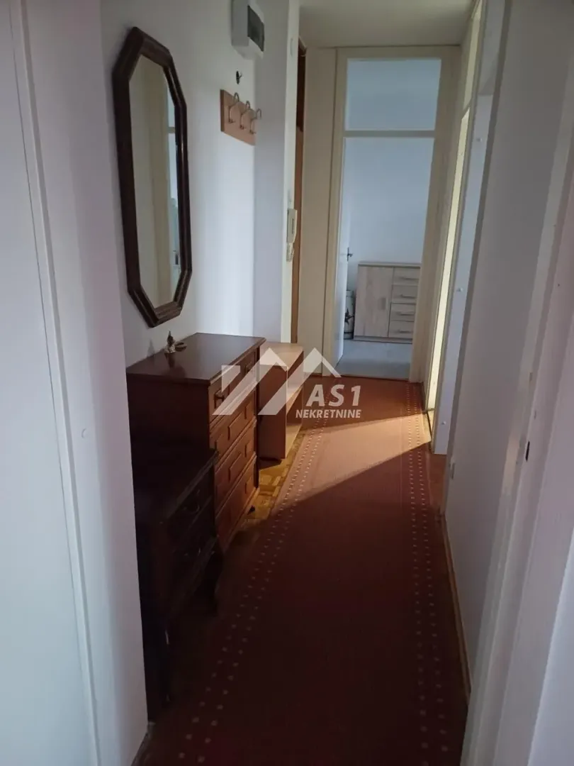 Izdavanje, dvosoban stan, 52m², Liman 2, Novi Sad Sve Podlokacije